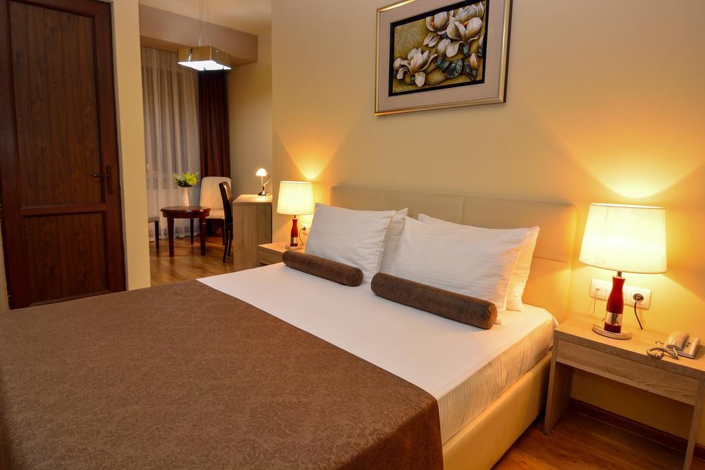 Hotel Diamond Tbilisi Zimmer foto