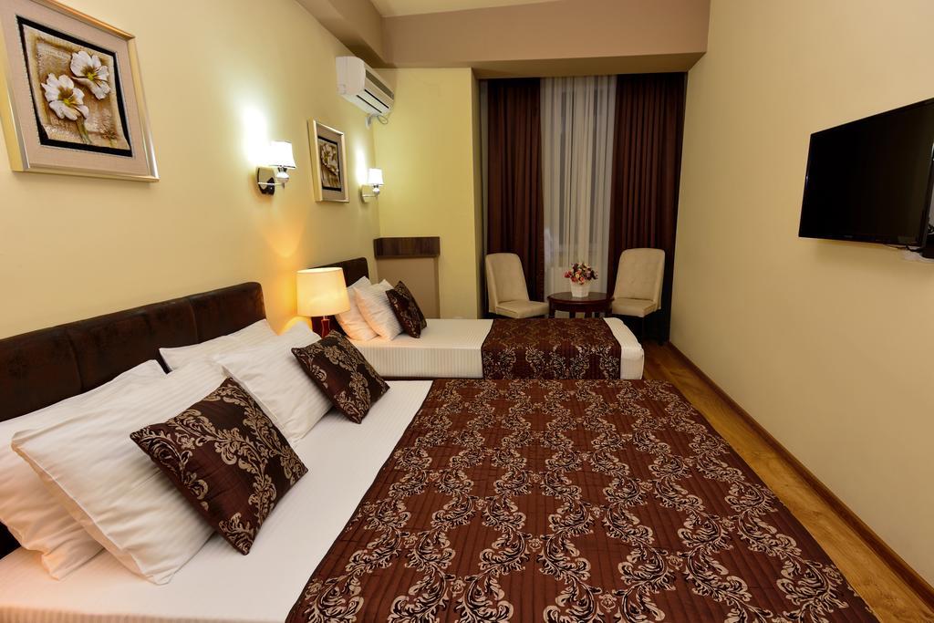 Hotel Diamond Tbilisi Zimmer foto